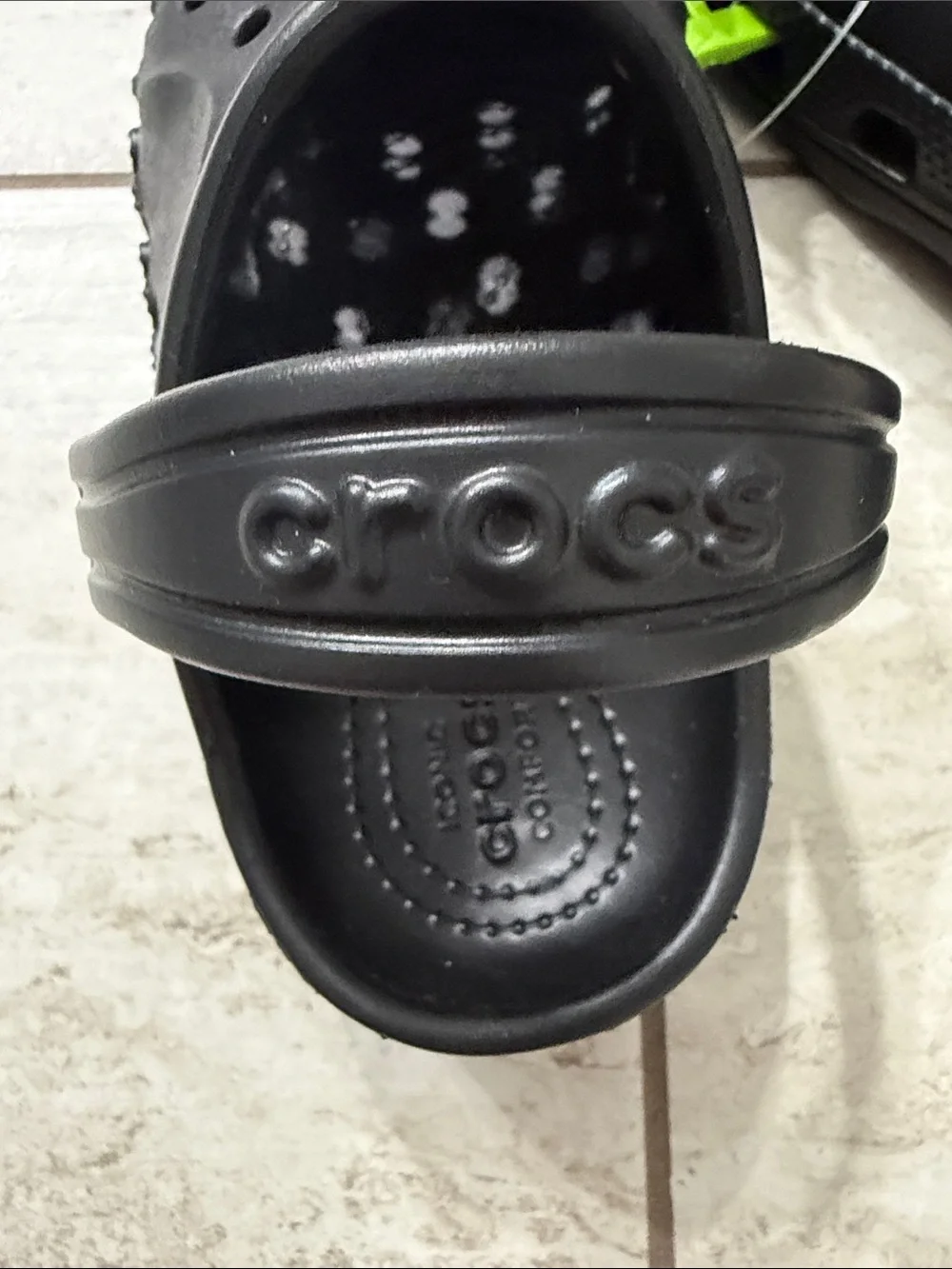 CROCS Kids Baya Clog in Black..size 10..unisex
